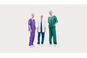 Cliniciens portant des vestes BARRIER Warm-up de différentes couleurs